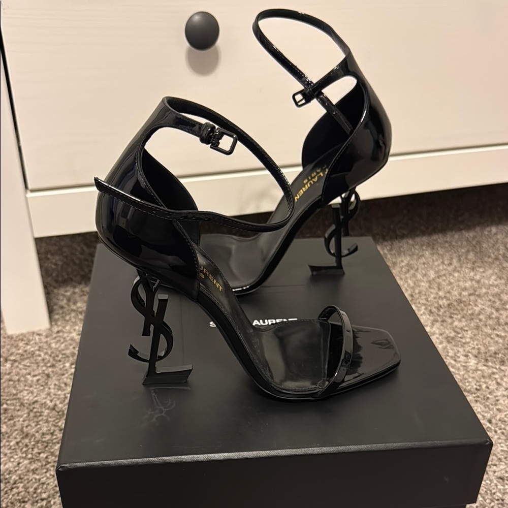 Saint Laurent Black Patent Leather Heels